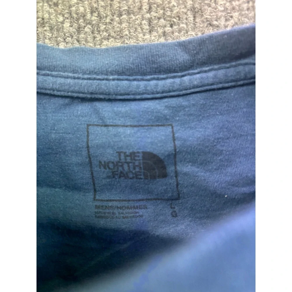 The North Face Long Sleeve Shirt Mens Large Blue Mountain Graphic Tee 67065